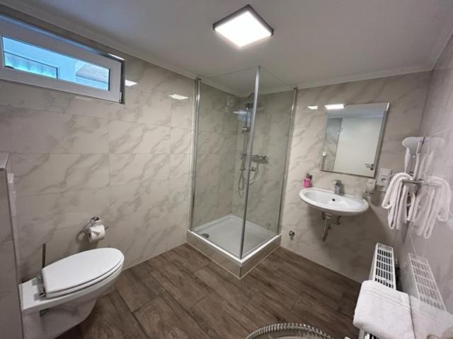 Rheinischer Hof Appartements เลเวอร์คูเซน ภายนอก รูปภาพ